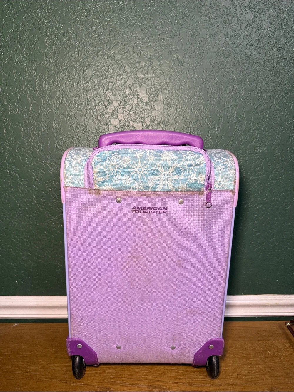 Disney Frozen Carry On Luggage 18